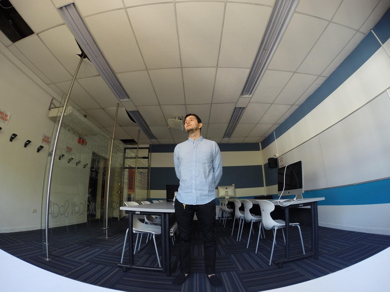 Penyuluhan tentang Teknologi Informasi untuk Siswa di Sawahlunto